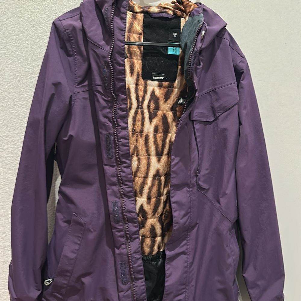 Gore-tex Volcom Insulated Purple Hooded Ski Snowboard Jacket